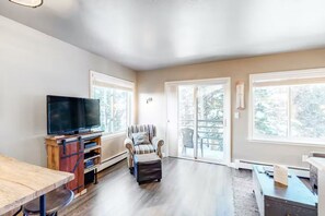 Condo Premier | 1 chambre, accès au Wi-Fi (inclus), literie fournie