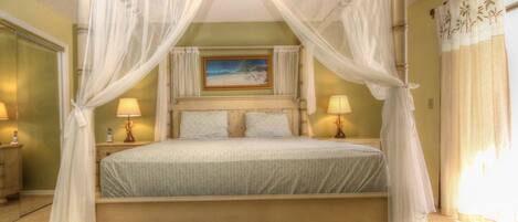 House, 3 Bedrooms, Private Pool, Canal View | 3 bedrooms, individually decorated, individually furnished