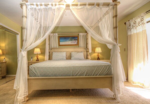 Huis, 3 slaapkamers, privézwembad, uitzicht op kanaal | 3 slaapkamers, individueel gedecoreerd, individueel gemeubileerd