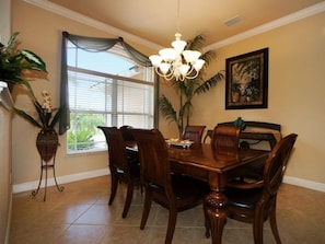 House, 3 Bedrooms, Private Pool, Canal View | In-room dining