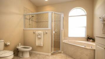 House, 3 Bedrooms, Private Pool, Canal View | Bathroom | Separate tub and shower, deep soaking tub, hair dryer, towels