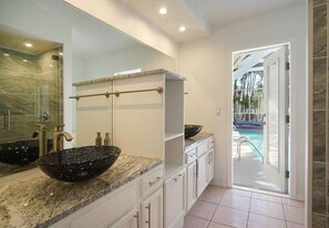 Separate bathtub and shower, deep-soaking bathtub, hair dryer, towels