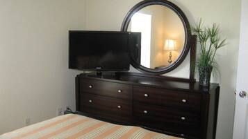 House, 3 Bedrooms, Private Pool | 3 bedrooms, iron/ironing board, cots/infant beds, free WiFi