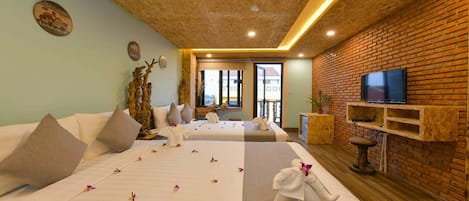 12 bedrooms, iron/ironing board, WiFi, bed sheets