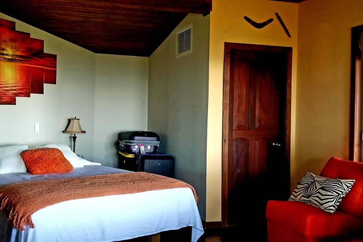 Studio Suite | 1 bedroom, premium bedding, iron/ironing board, WiFi (free)