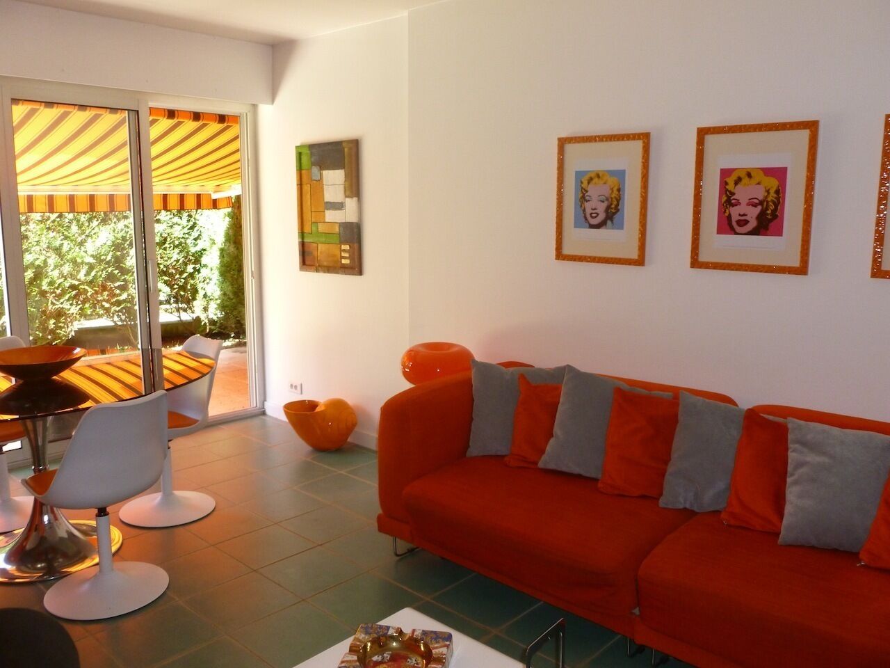 Pop design apartment, renewed in 2008, terraces in the garden, heart of La Baule