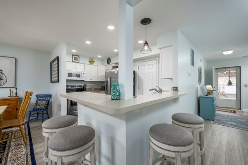 Three bedroom townhouse in Plantations East! 3 Crane
