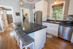 Fridge, microwave, oven, stovetop - Near Indiana Dunes w/ pool, tennis court, golf cart (Michigan City)