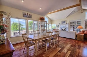 Interior - Magnificent Ocean Ranch Villa (Cambria)