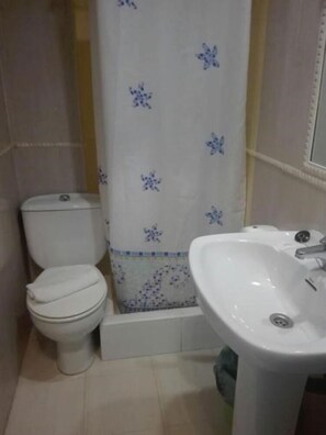 Double Room | Bathroom