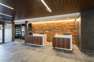 Mostrador para check-in y check-out