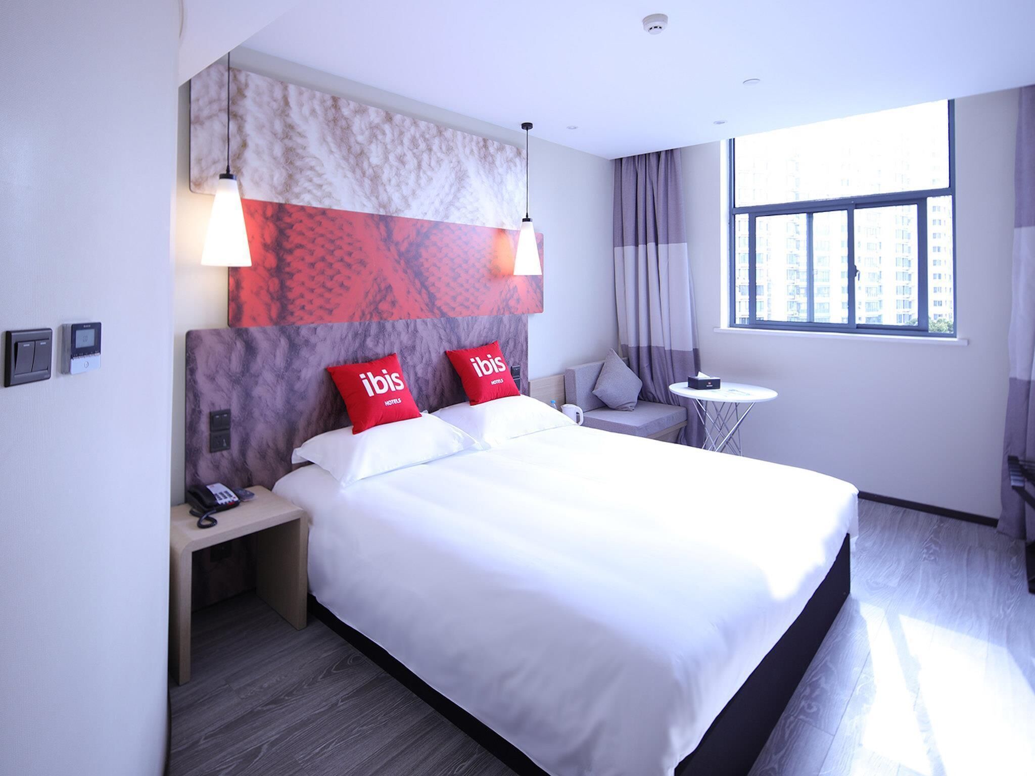 Select Comfort beds, in-room safe, blackout curtains, free WiFi