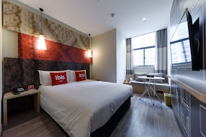 Select Comfort beds, in-room safe, blackout drapes, free WiFi - Ibis Shanghai Changshou (Shanghai)