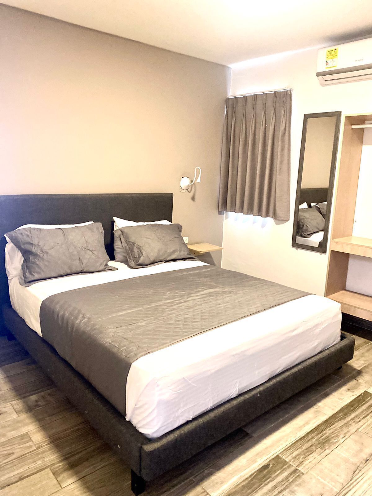Desk, laptop workspace, free WiFi, bed sheets