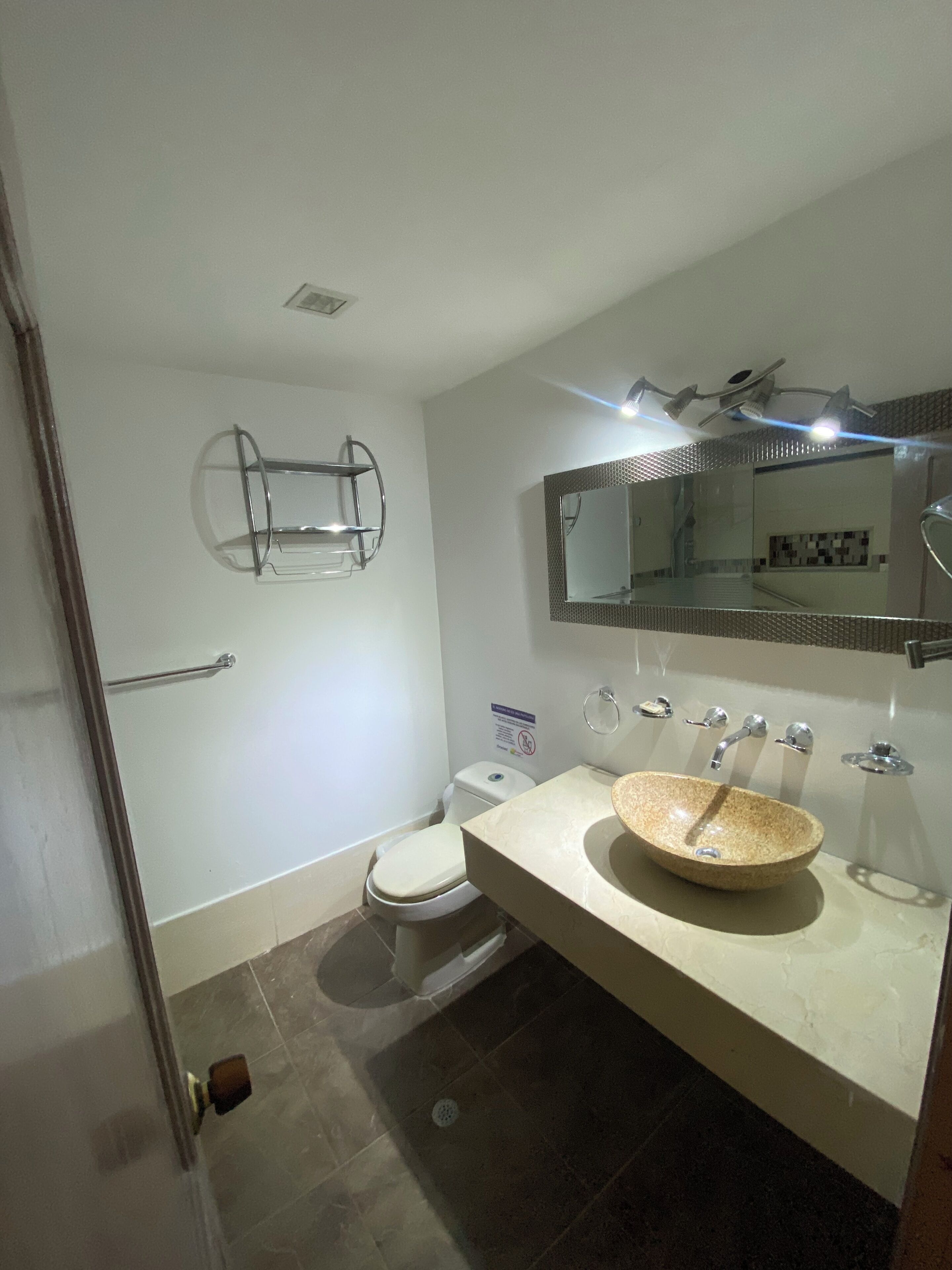 Suite Familiale | Salle de bain | Douche, articles de toilette gratuits