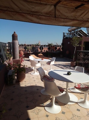 Breakfast, lunch and dinner served  - Riad Salma De Groot (Marrakech)
