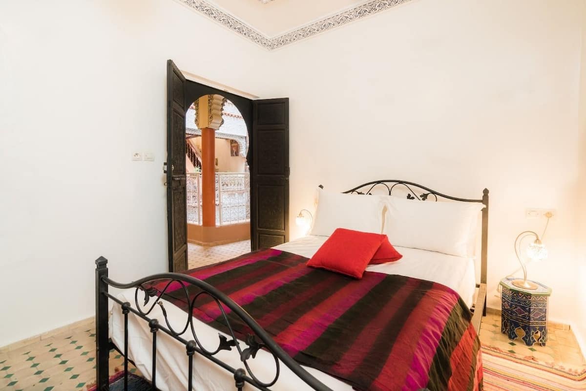 Standard Double Room, 1 Double Bed, Shared Bathroom | Blackout drapes, iron/ironing board (on request), cribs (free)