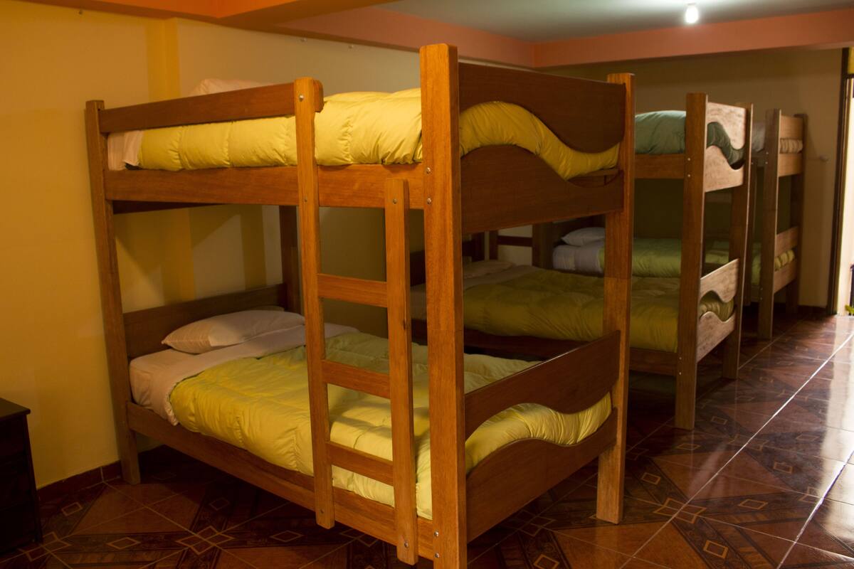 Free WiFi, bed sheets