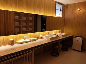 Salle de bain commune