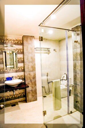 Habitación ejecutiva | Baño | Regadera 