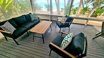 Superior Bungalow, 2 Bedrooms, Lagoon View, Beachfront | Terrace/patio