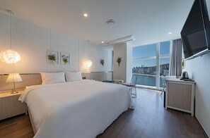 Deluxe-Doppelzimmer, Meerblick | Hochwertige Bettwaren, Daunenbettdecken, Verdunkelungsvorhänge