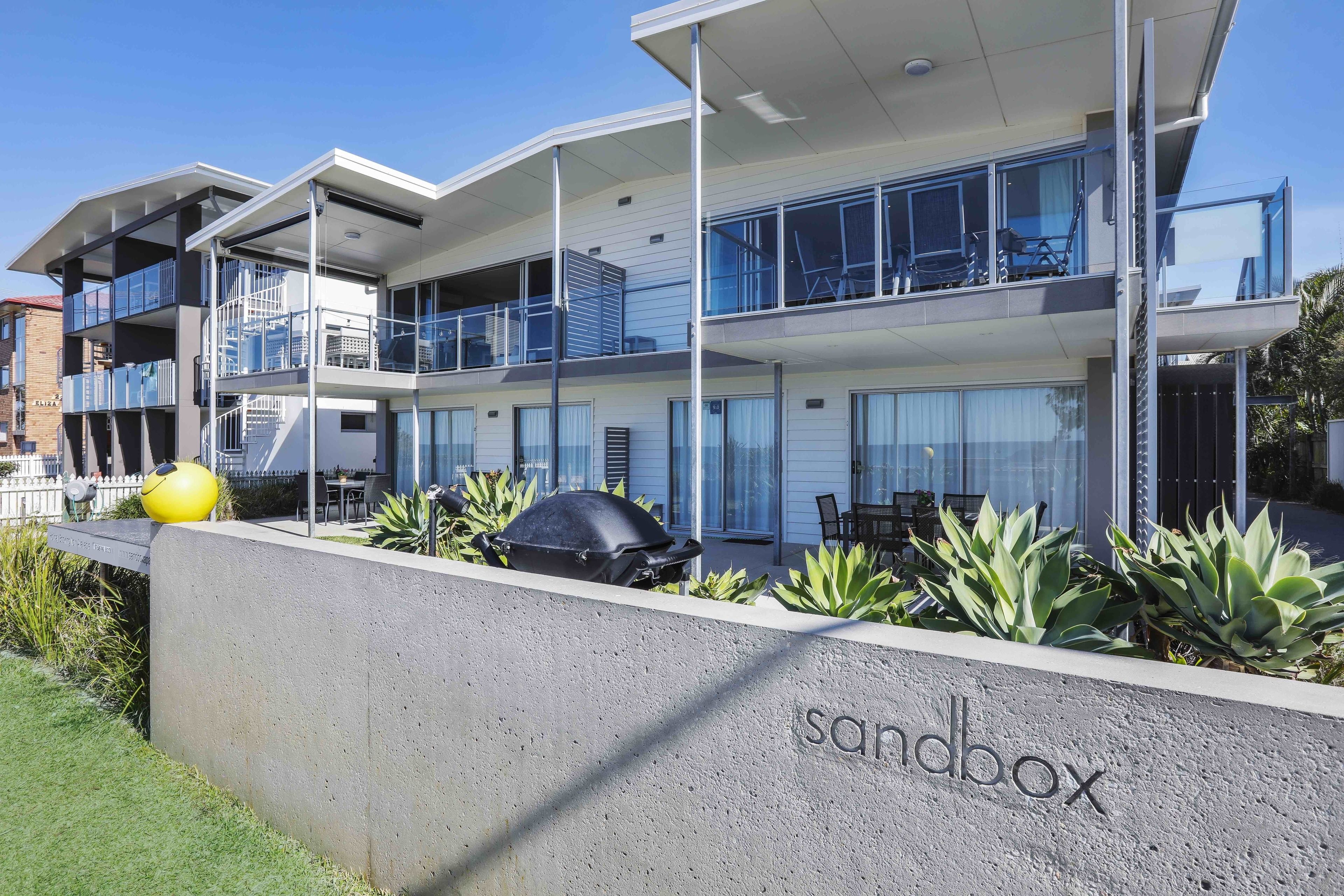 Sandbox Luxury Beach Front Apartments — image 27