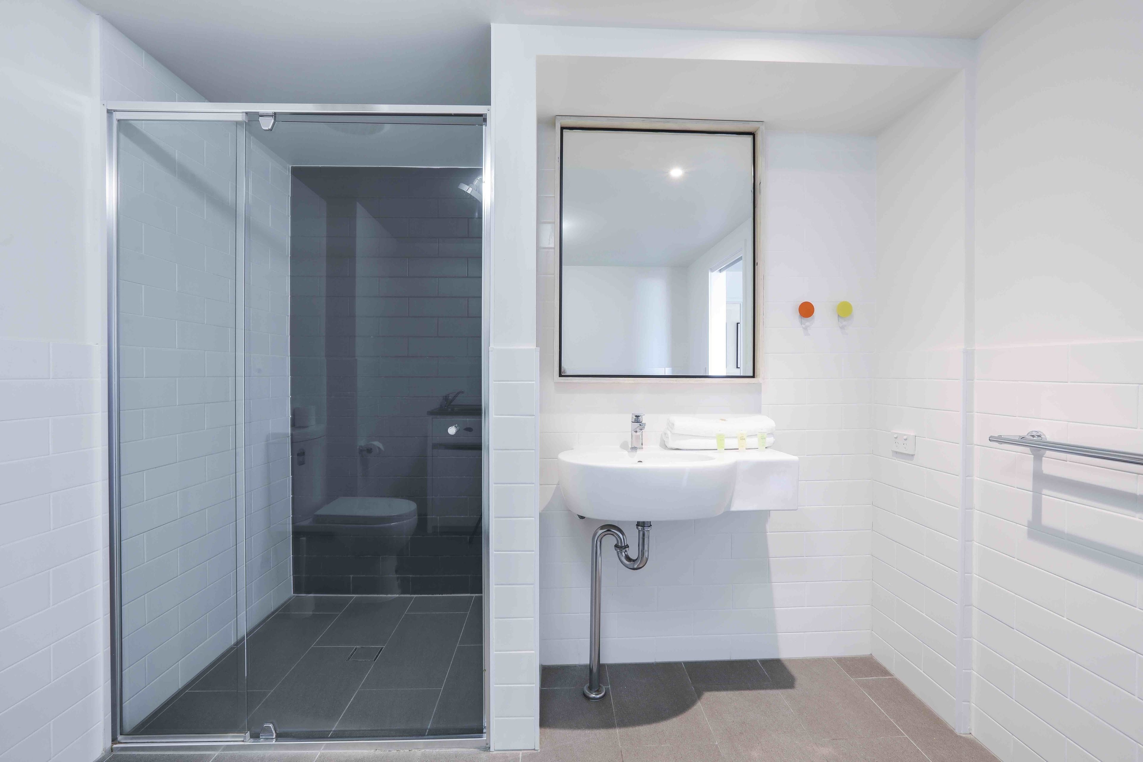 Sandbox Luxury Beach Front Apartments — image 10