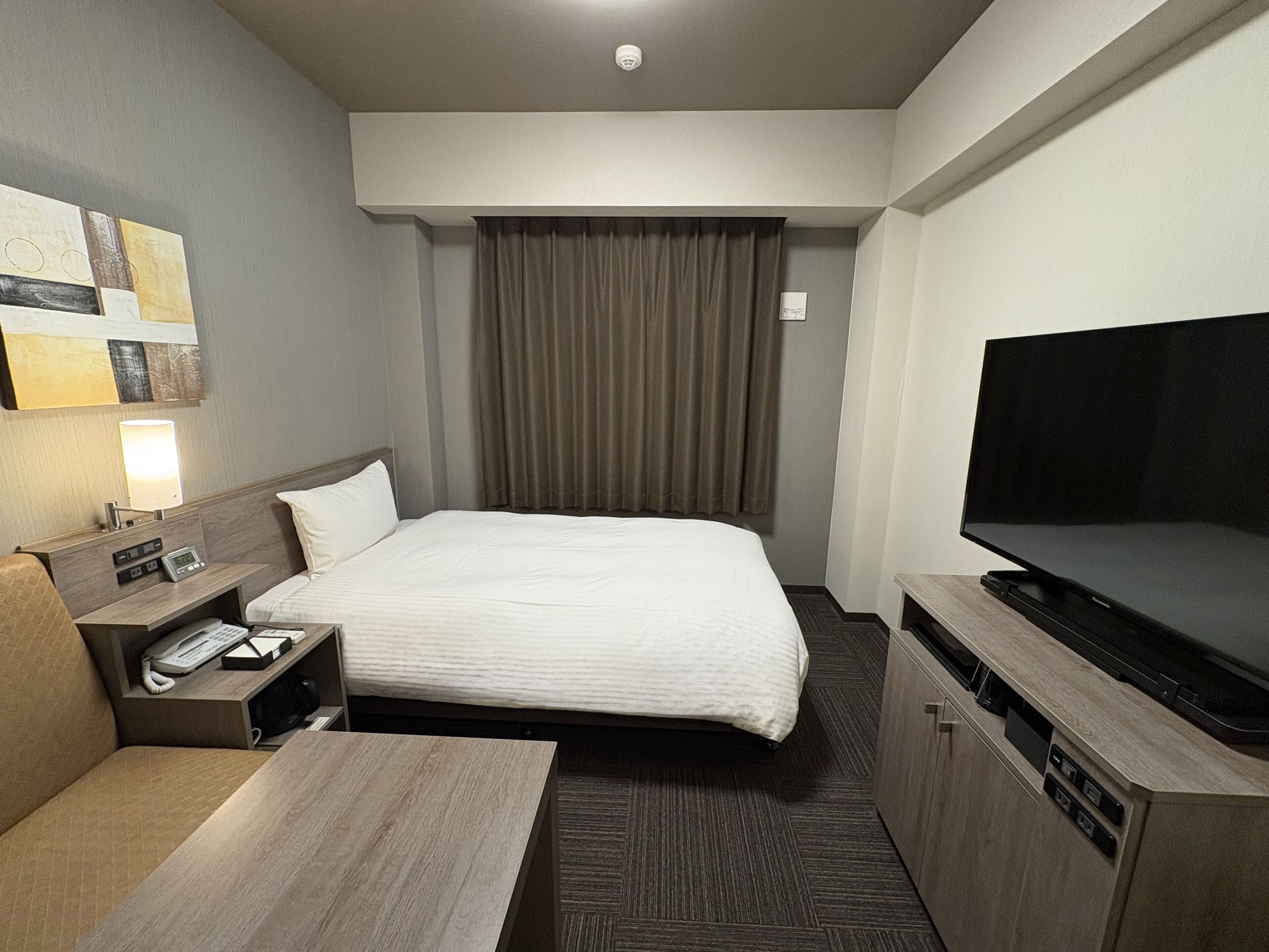 Bureau, Wi-Fi gratuit, draps fournis