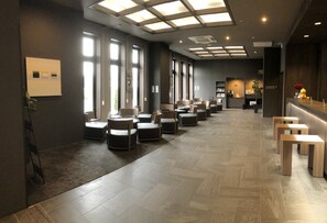 Lobby - The Hotel Route-Inn Sendai Higashi (Sendai)