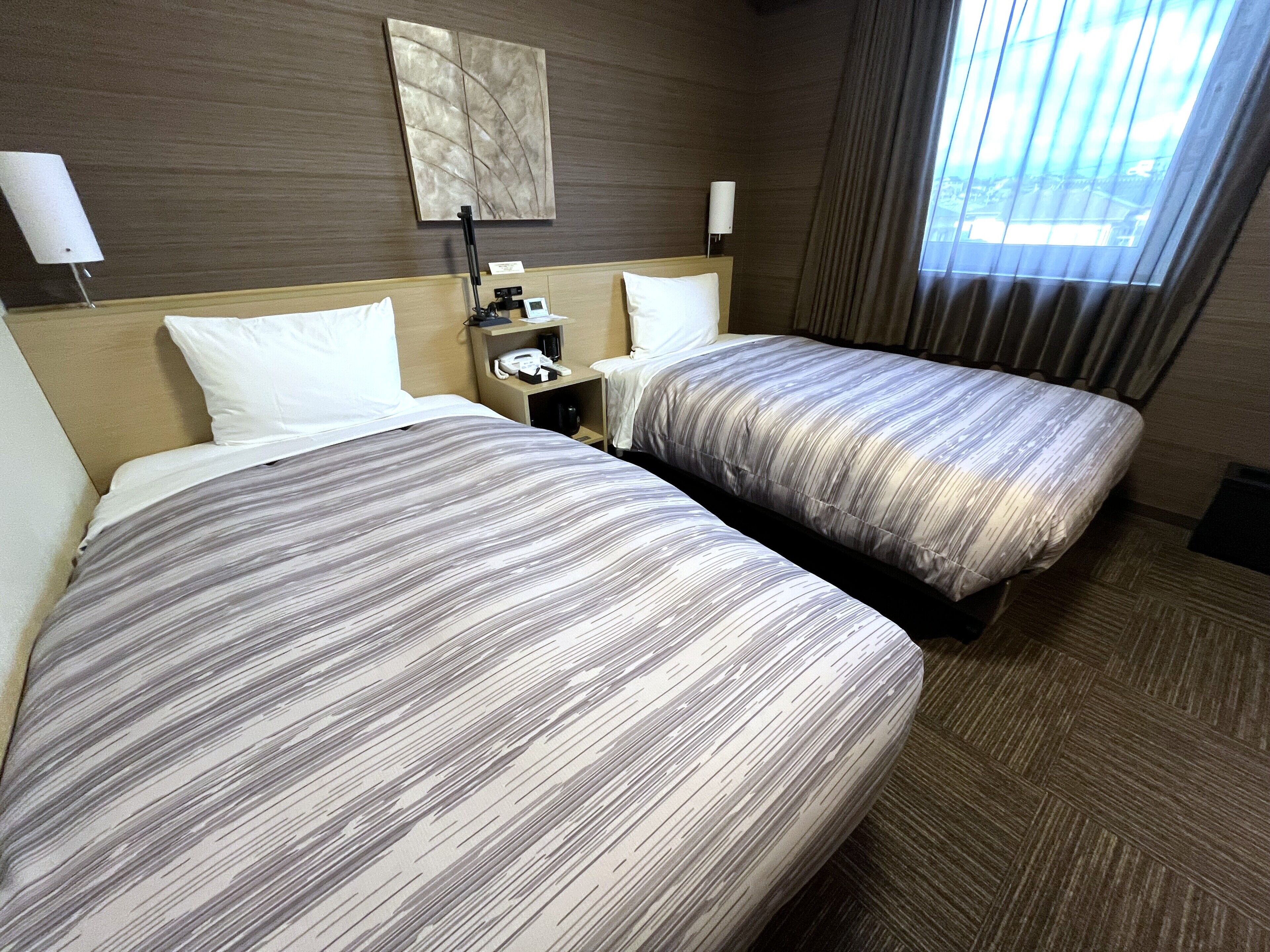 1 bedroom, desk, free wifi, bed sheets