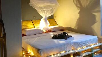 Chambre Triple, vue jardin, cÎté jardin | 1 chambre, chambres insonorisées, lits pliants/supplémentaires