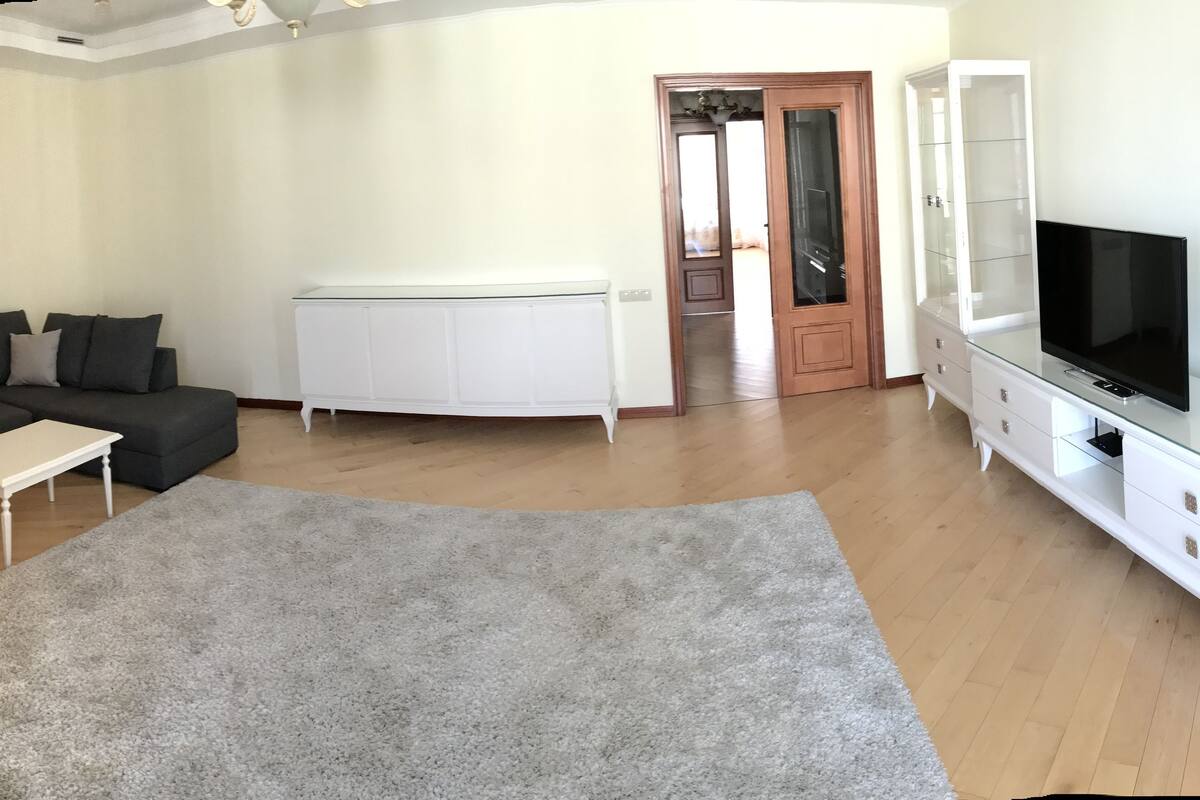 Deluxe-Apartment, 3 Schlafzimmer, Nichtraucher, Parkblick | Wohnzimmer