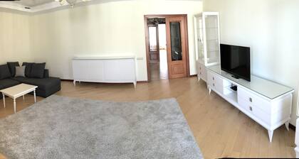 Luxury Condominium. Kiev center.