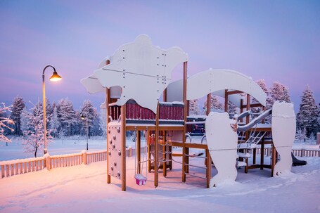 Área de juegos infantiles al aire libre