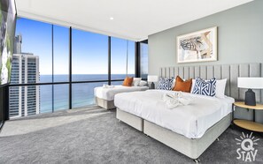 4 Bedroom Sub Penthouse SPA Ocean | Individuelt dekorert, individuelt innredet og wi-fi (inkludert)