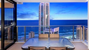 2 Bedroom SPA Ocean View | Terraza o patio