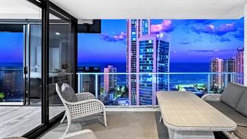 2 Bedroom SPA Ocean View | Terraza o patio