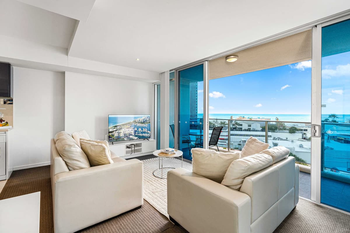 公寓, 2 間臥室, 海景 | 客廳 | 平面電視