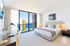 4 Bedroom Sub Penthouse | Individually decorated, individually furnished, free WiFi, bed sheets - Oracle Resort, Broadbeach - Q Stay (Broadbeach)