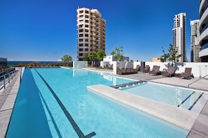 Utomhuspool