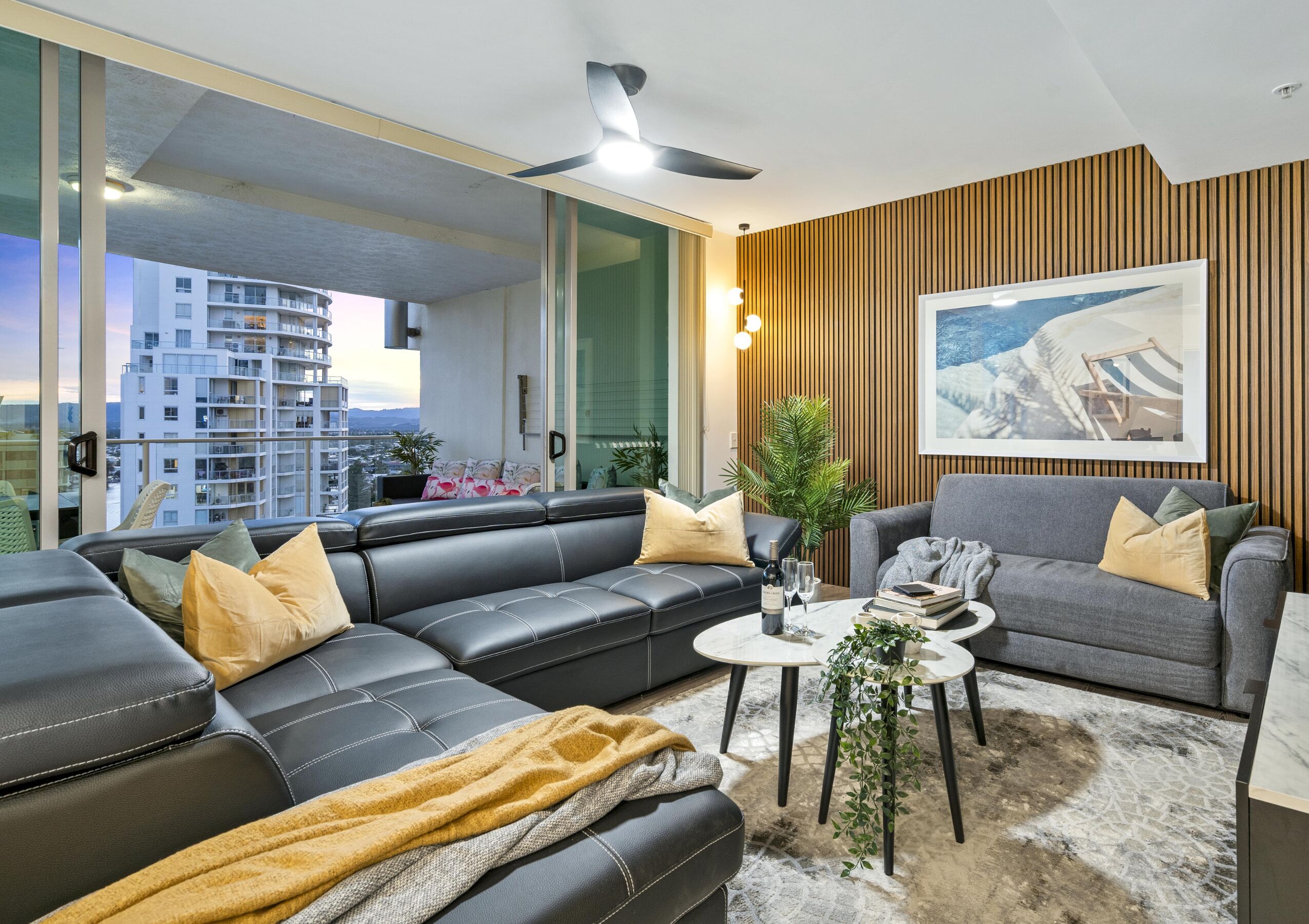 3 Bedroom Executive Penthouse | Living area | LCD TV
