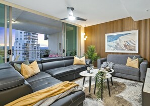 3 Bedroom Penthouse | Living area | LCD TV - Wings - Q Stay (Surfers Paradise)