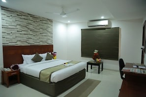 Habitación doble superior | 1 dormitorio, sábanas de algodón egipcio, ropa de cama de alta calidad
