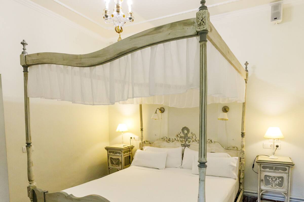 Minibar, in-room safe, desk, blackout drapes