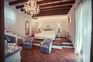 Junior Suite, Terrace | Minibar, in-room safe, individually decorated, individually furnished