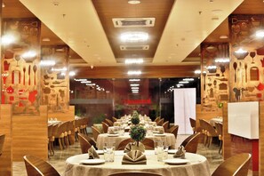 Restaurant - VITS Devbhumi, Dwarka (Dwarka)