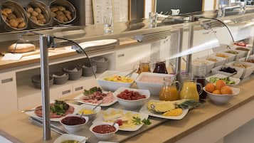 Tägliches inbegriffenes Frühstücksbuffet