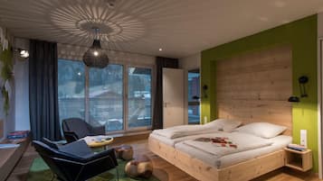 Superior-Apartment, Balkon | Verdunkelungsvorhänge, kostenlose Babybetten, kostenloses WLAN