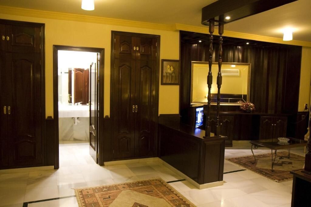 1 bedroom, desk, soundproofing, free wifi